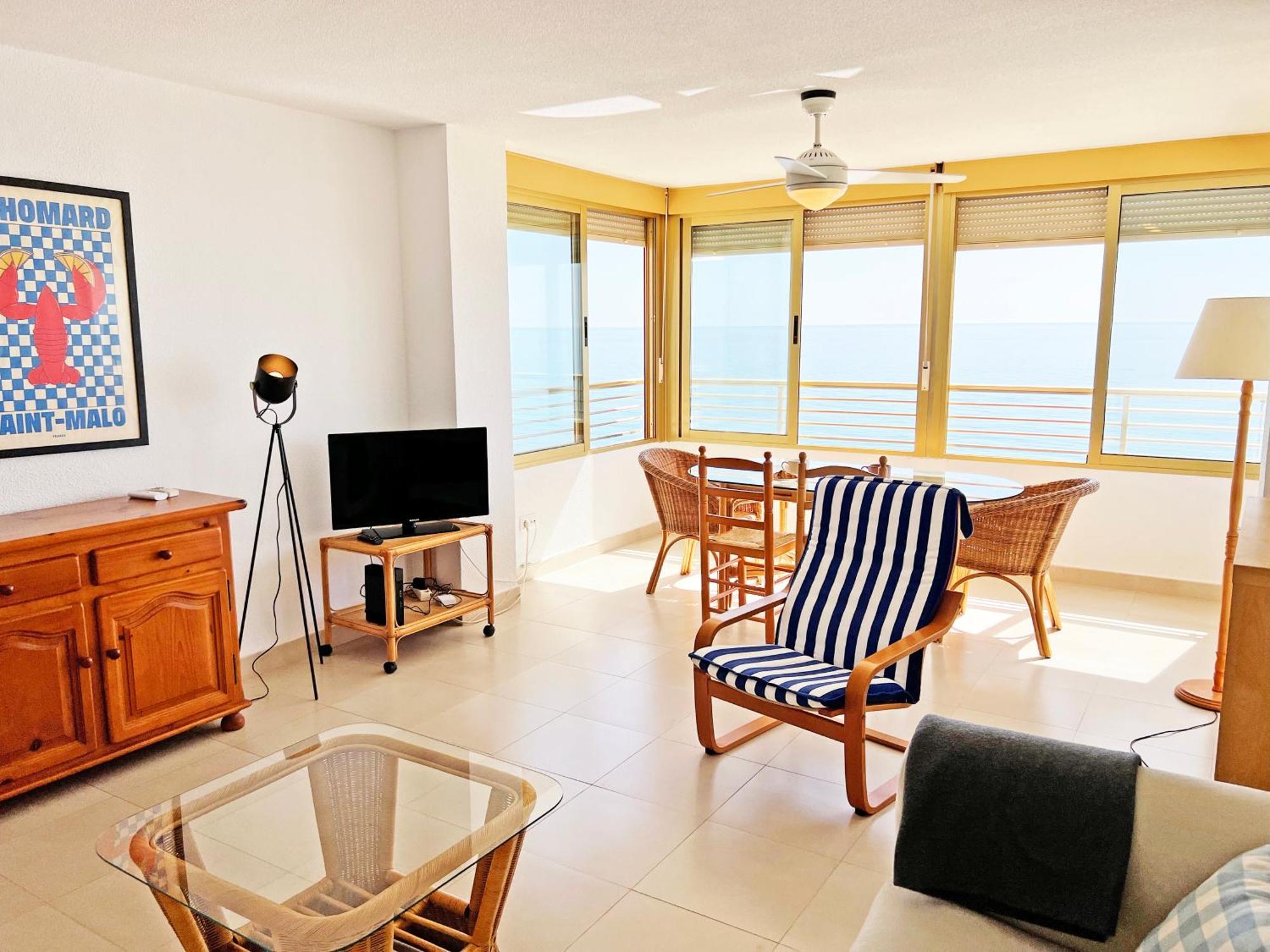 Oasis Frente Al Mar. Parking Gratis Apartman El Campello Kültér fotó