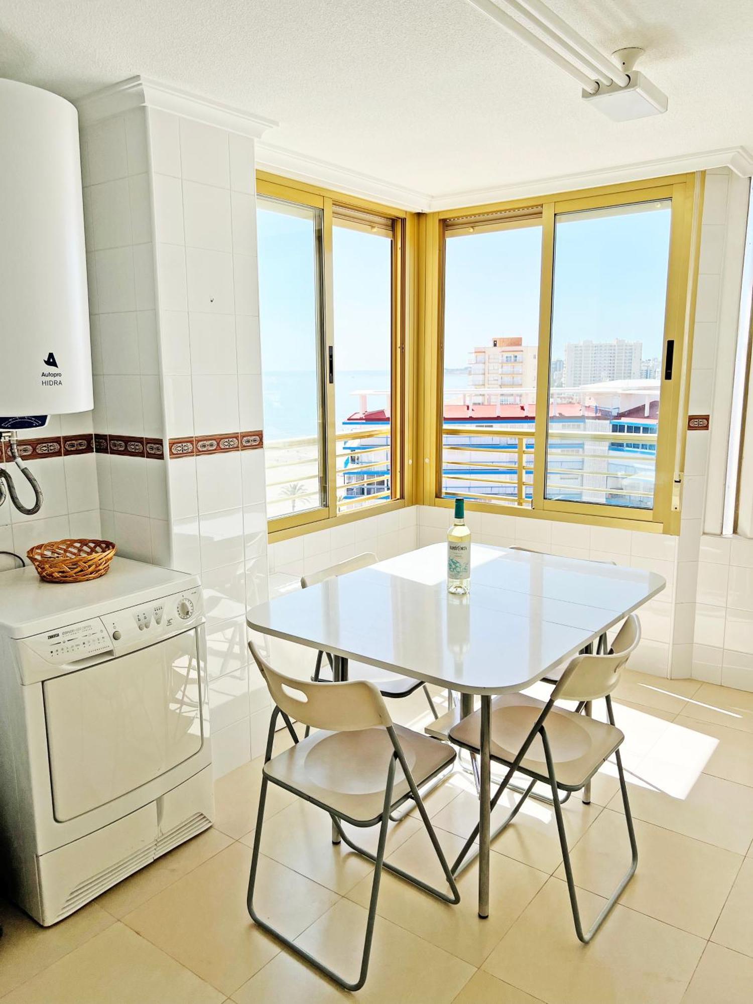 Oasis Frente Al Mar. Parking Gratis Apartman El Campello Kültér fotó