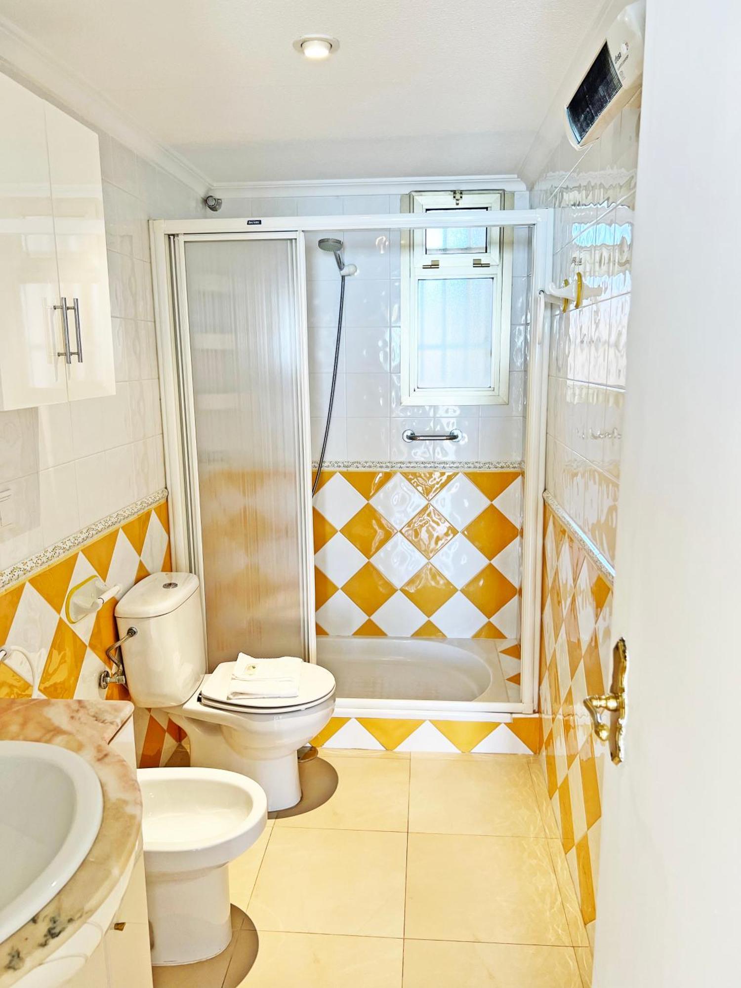 Oasis Frente Al Mar. Parking Gratis Apartman El Campello Kültér fotó